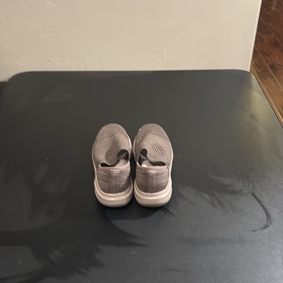 Bzees Slip On Shoes - Picture 3 of 6